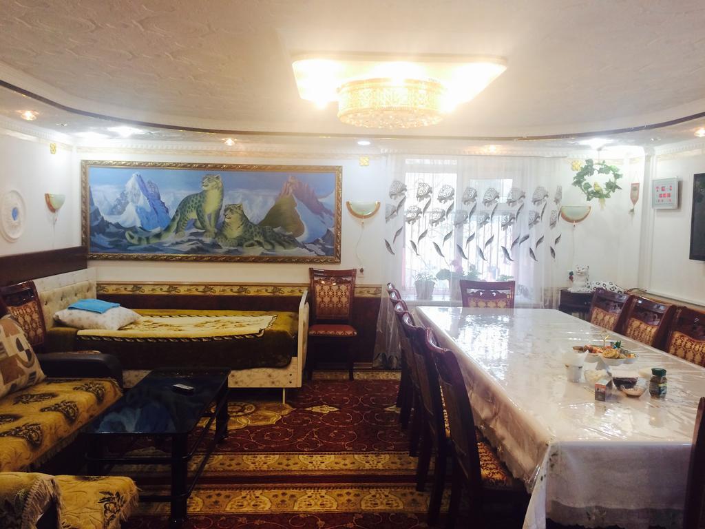 Guesthouse Kunduz Naryn ภายนอก รูปภาพ